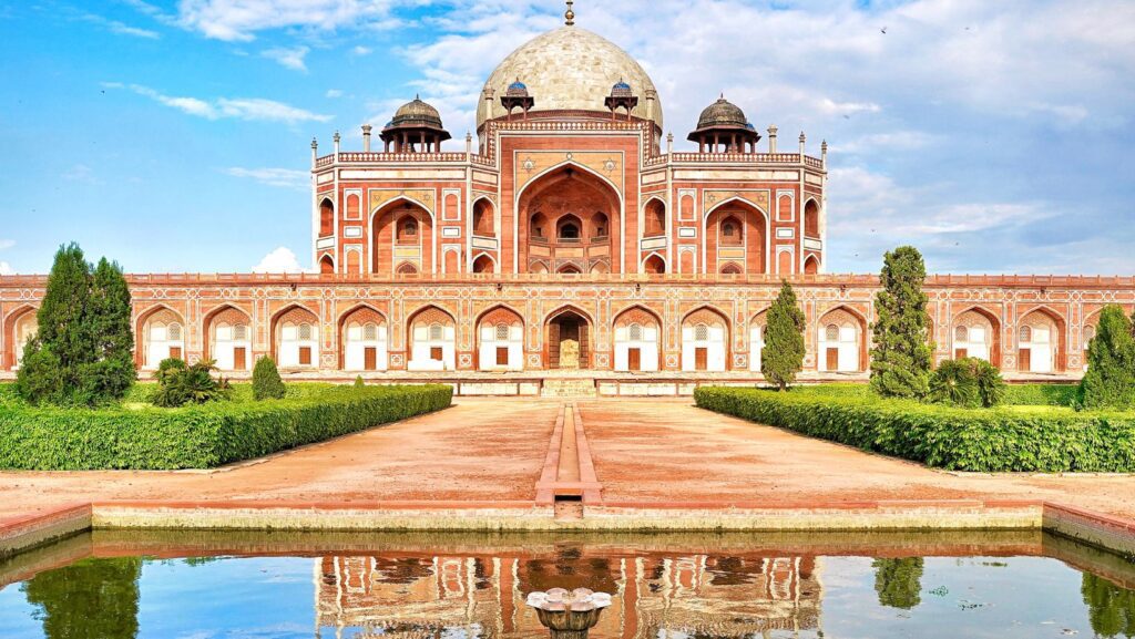 15 Top Places to visit in Delhi